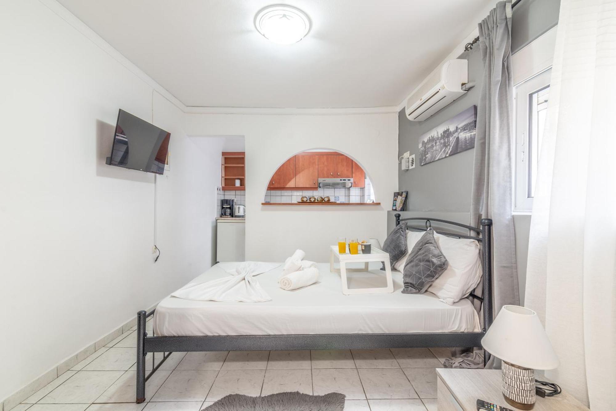 Oasis Studios In The City Centre Ираклион Экстерьер фото