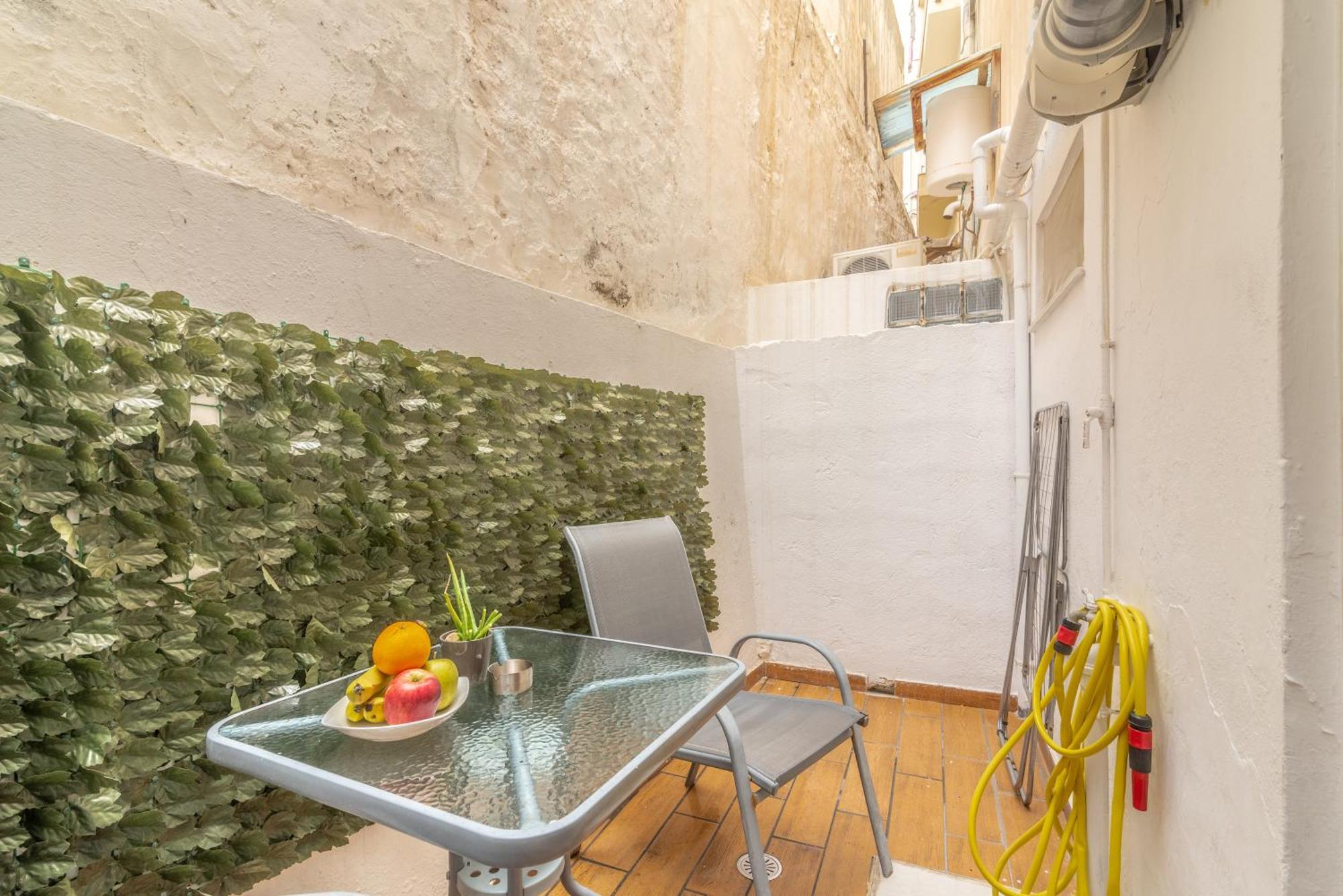 Oasis Studios In The City Centre Ираклион Экстерьер фото