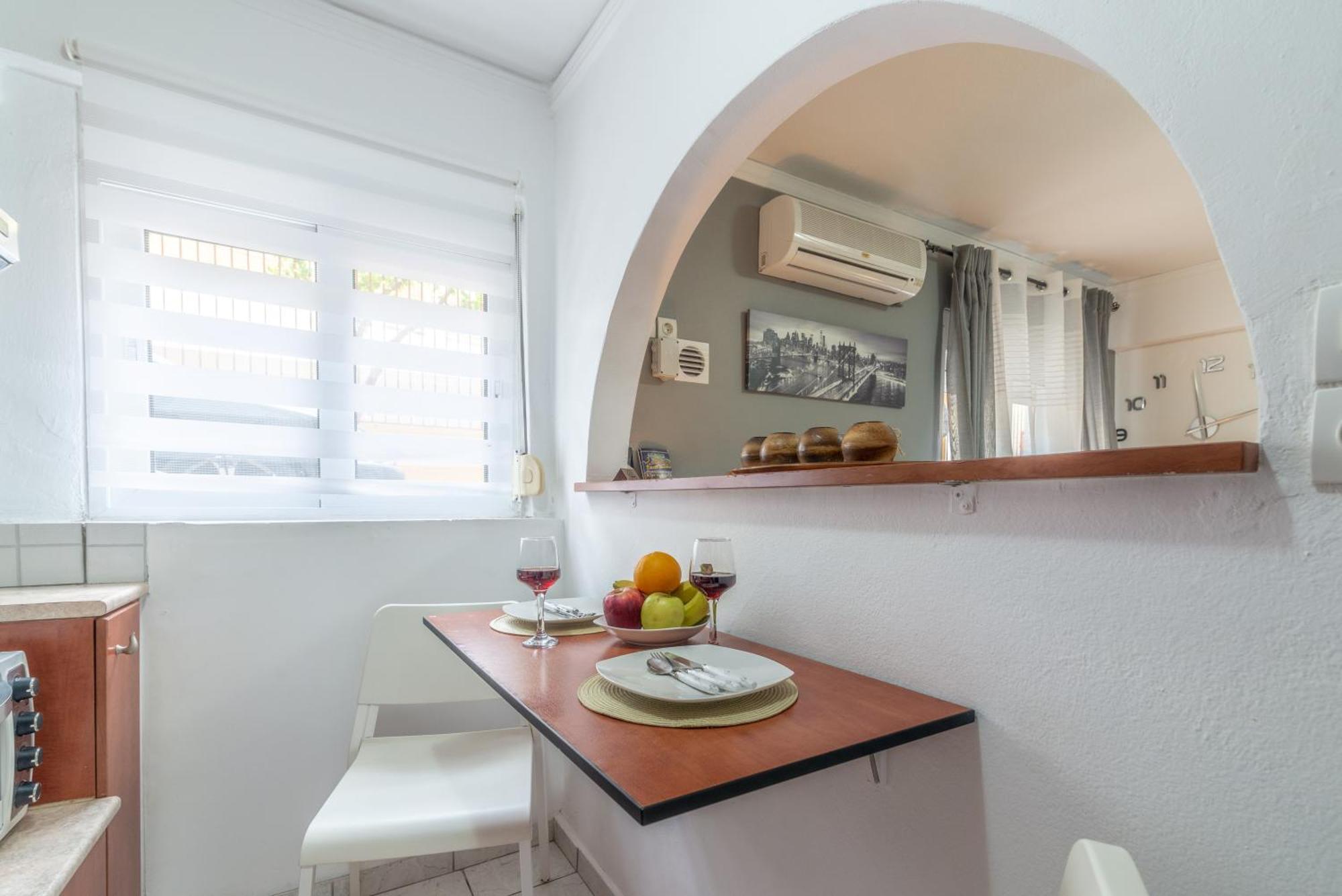 Oasis Studios In The City Centre Ираклион Экстерьер фото