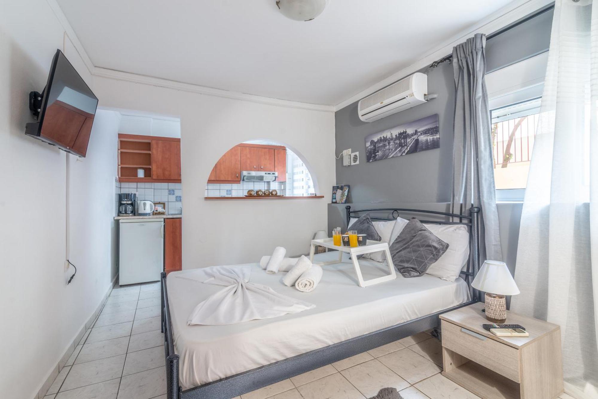 Oasis Studios In The City Centre Ираклион Экстерьер фото