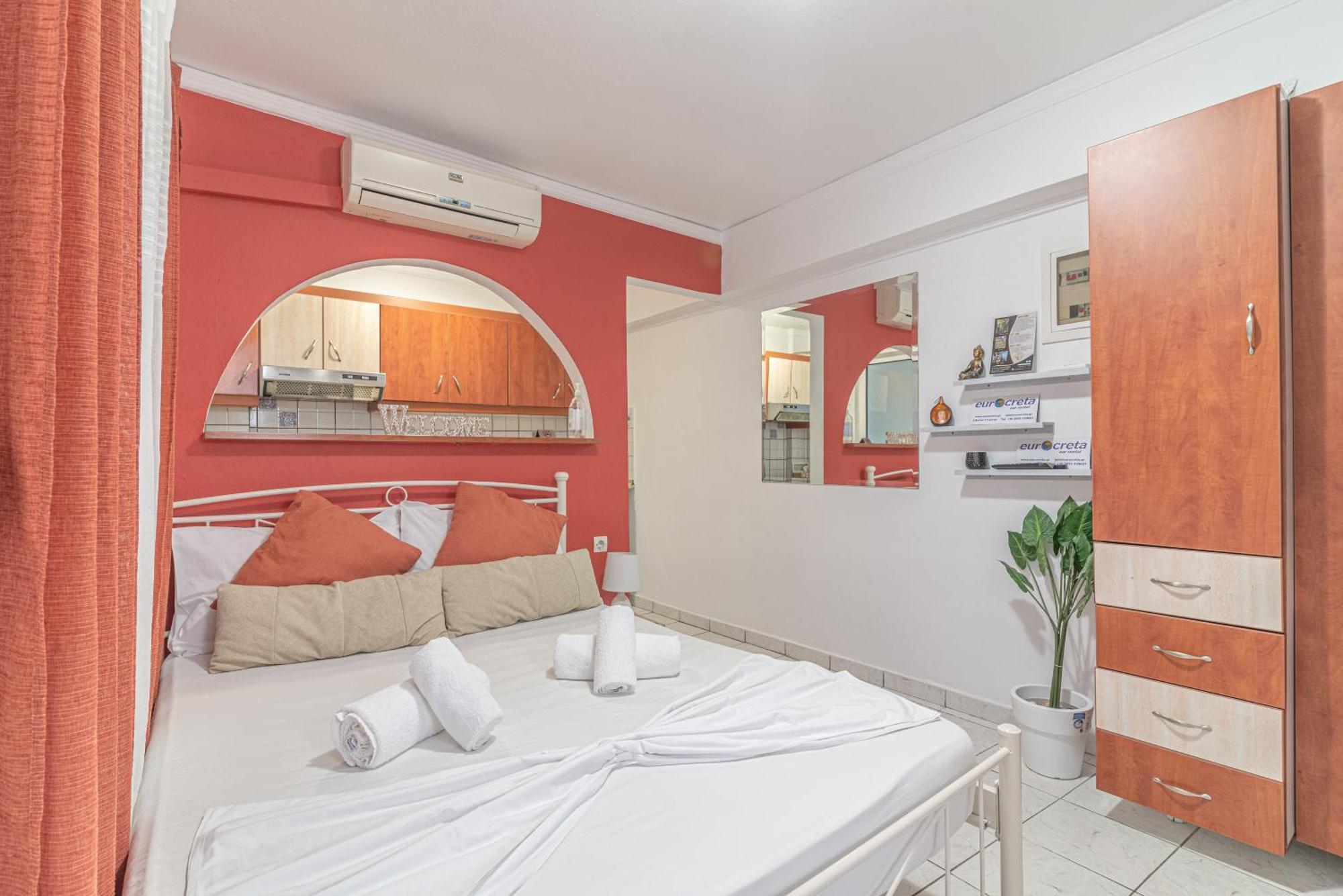 Oasis Studios In The City Centre Ираклион Экстерьер фото